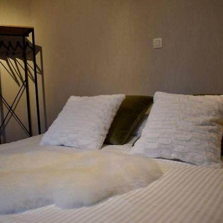Vernieuwd Appartement Op 200M Van De Zee Oostende Eksteriør billede